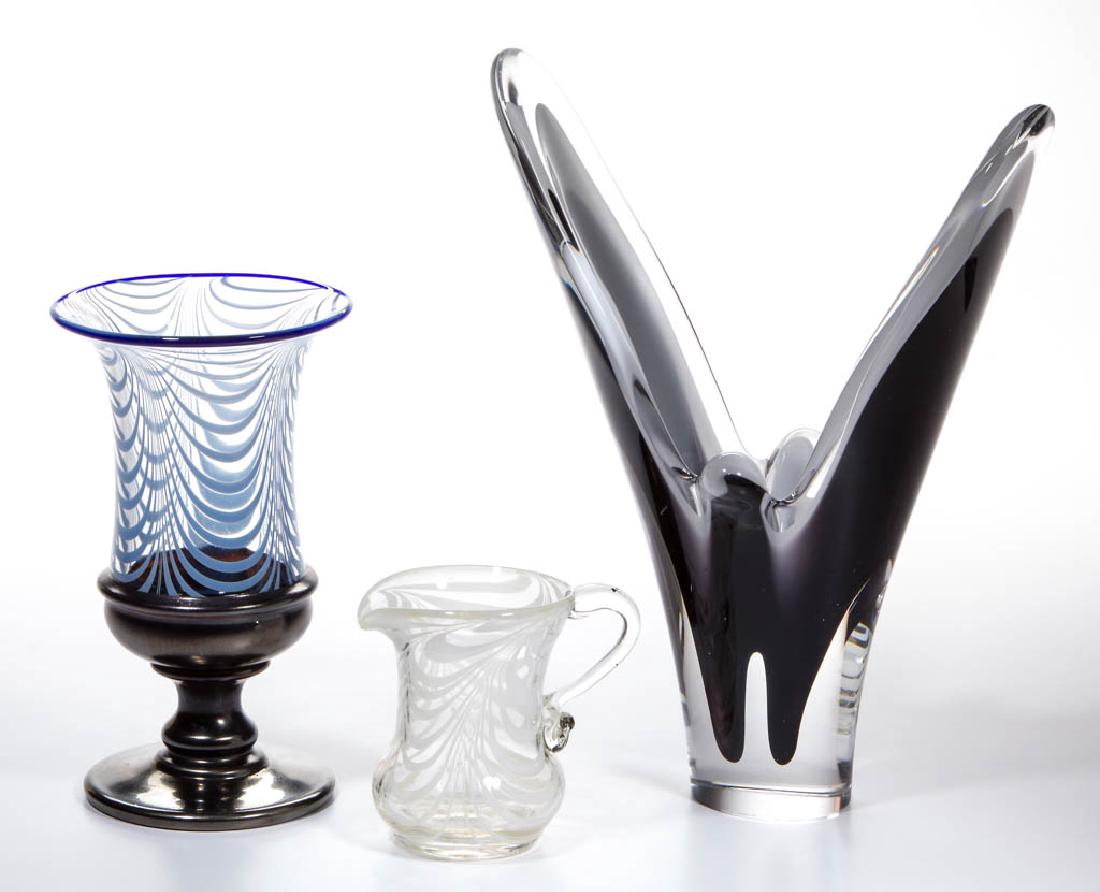 ASSORTED STUDIO GLASS ARTICLES, LOT OF THREE (1 of 2)