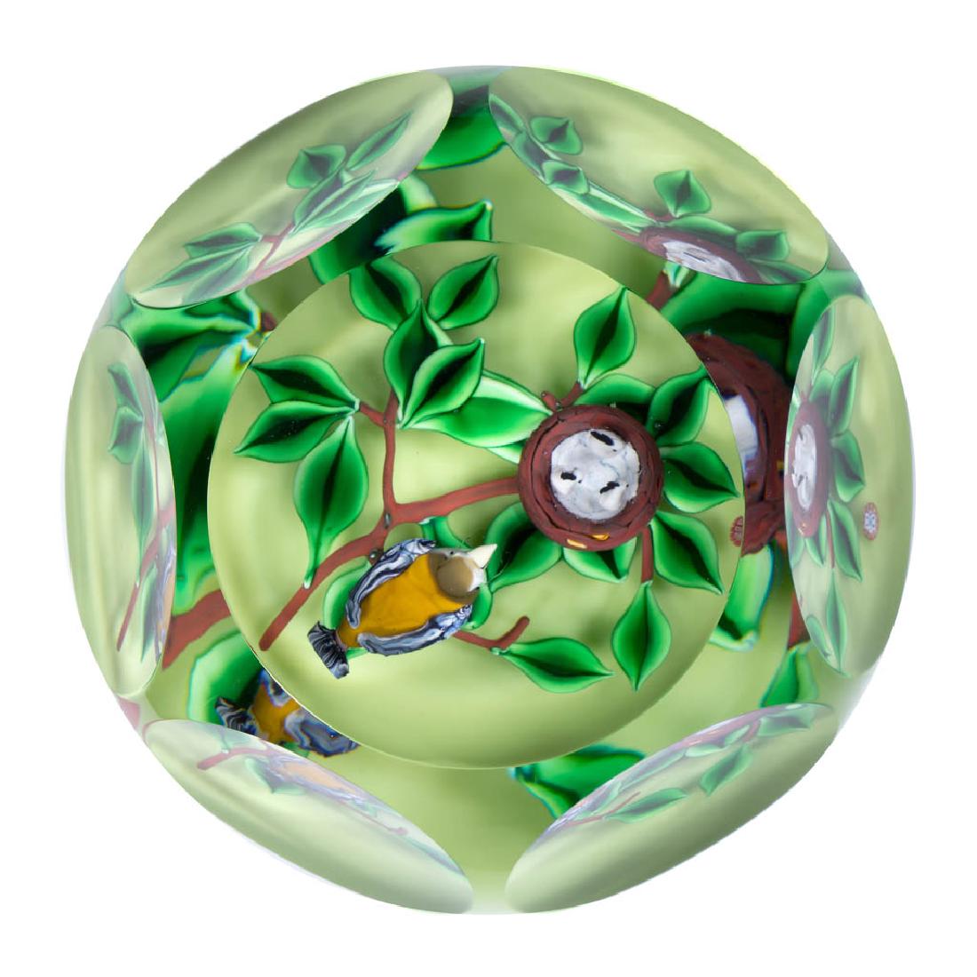 CONTEMPORARY SAINT LOUIS LAMPWORK PAPERWEIGHT (1 of 2)