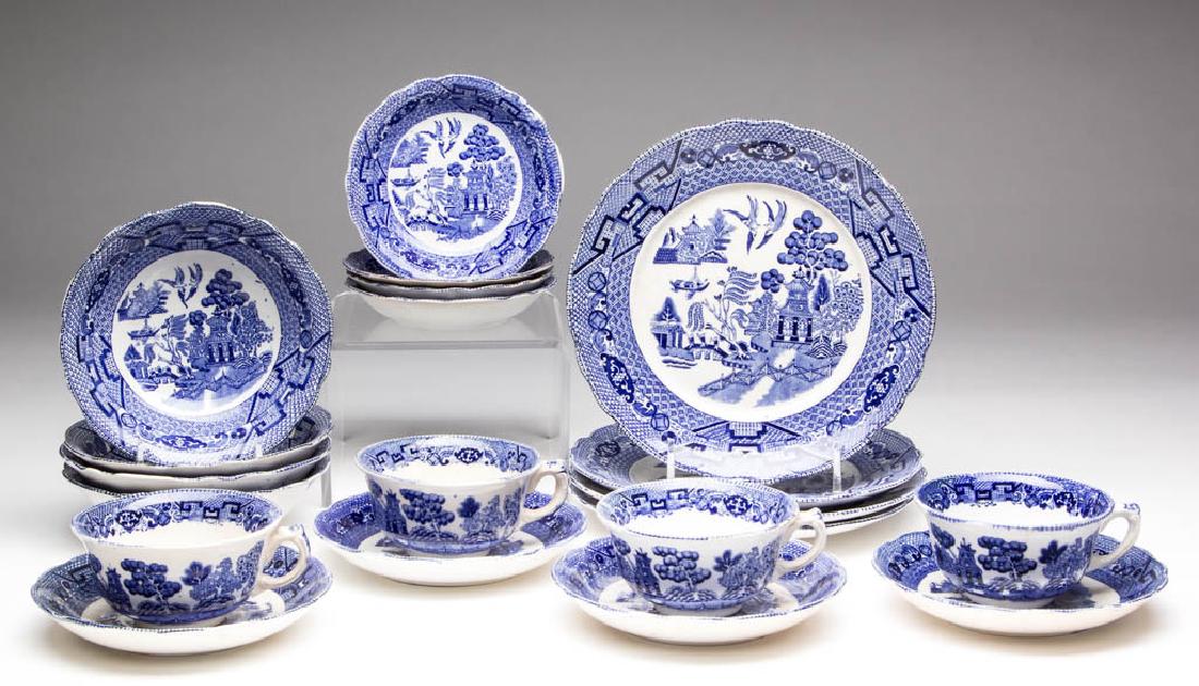 BUFFALO POTTERY BLUE WILLOW CERAMIC (1 of 1)