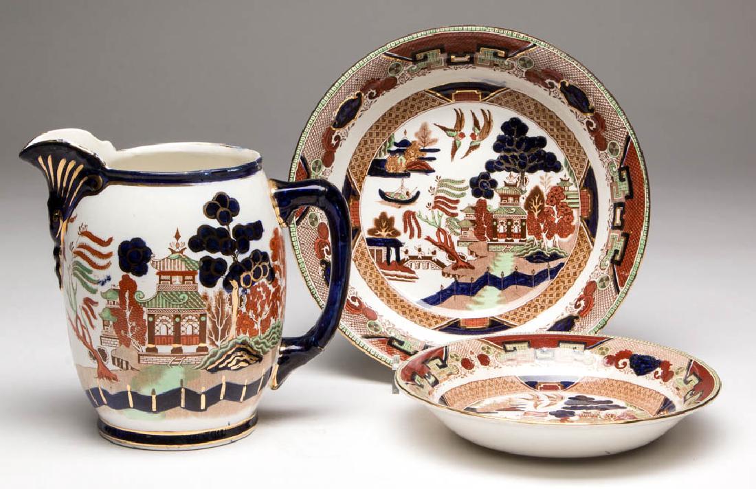 BUFFALO POTTERY GAUDY WILLOW CERAMIC ARTICLES, LOT OF (1 of 1)