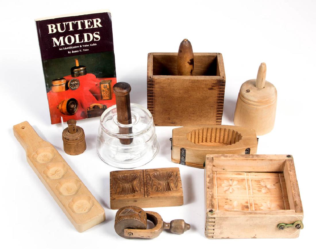 ASSORTED WOOD AND GLASS BUTTER AND PASTRY ARTICLES, LOT: ASSORTED WOOD AND GLASS BUTTER AND PASTRY ARTICLES, LOT OF TEN, comprising a rolling butter/pastry printer with foliage pattern, a carved and double-sided sheaf of wheat and a quadruple floral prints,