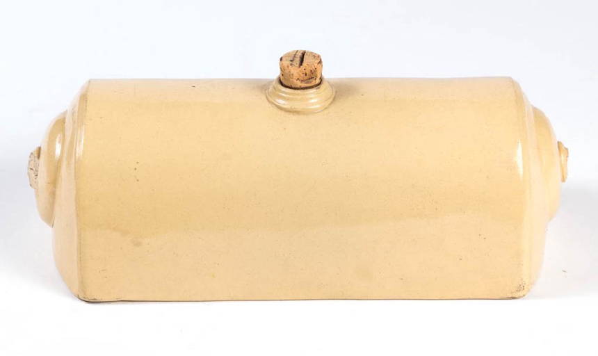 AMERICAN POTTERY CO., JERSEY CITY, NJ YELLOWWARE FOOT / Feb 18, 2017