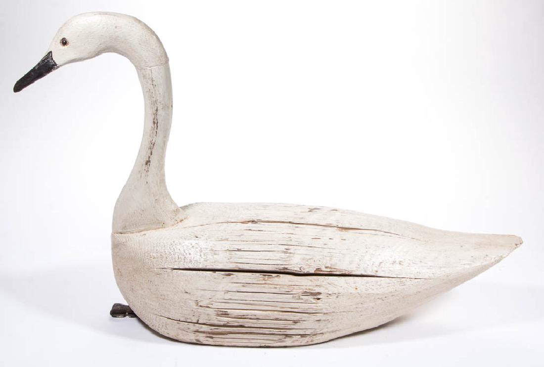 FOLK ART CARVED AND PAINTED SWAN DECOY (1 of 5)