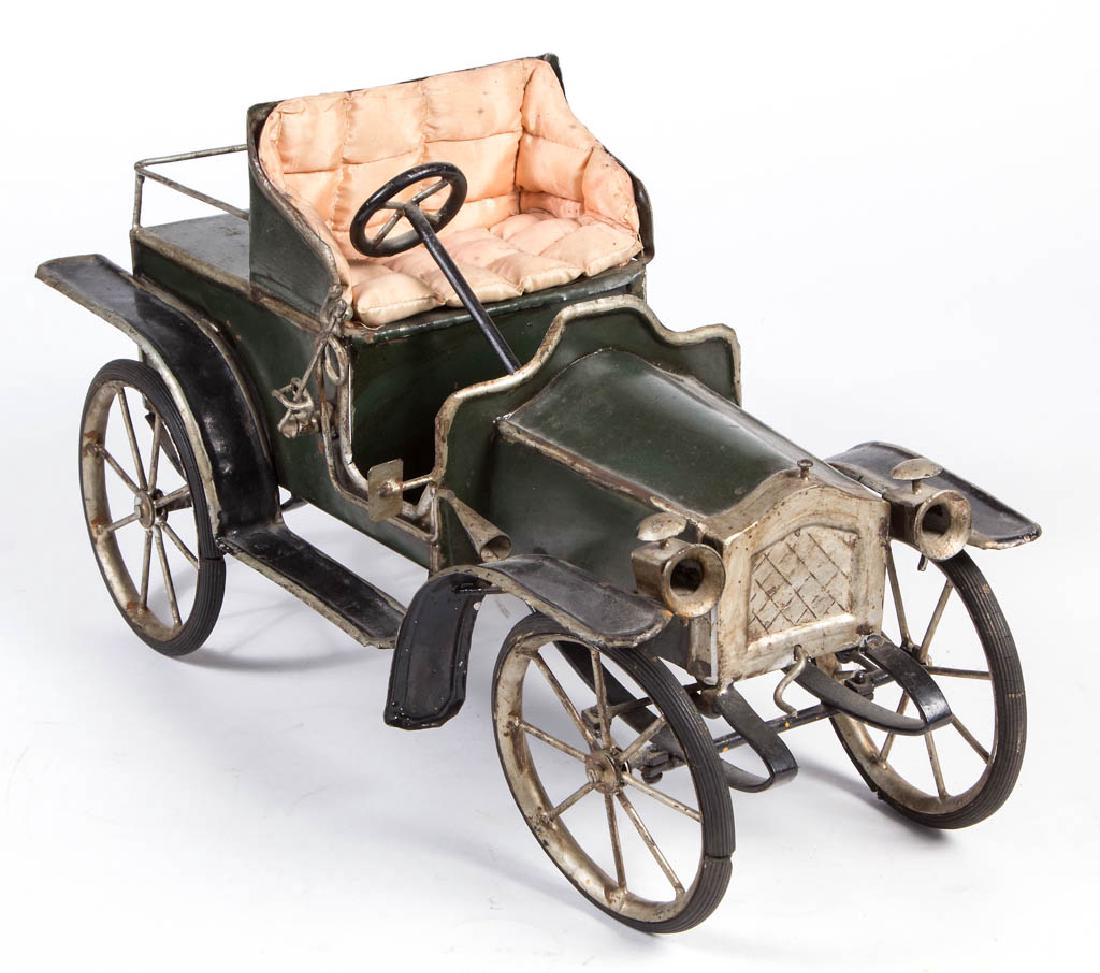 FOLK ART PAINTED METAL CAR MODEL (1 of 3)