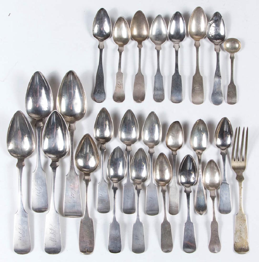 AMERICAN COIN SILVER SPOONS / FLATWARE, LOT OF 25 (1 of 1)