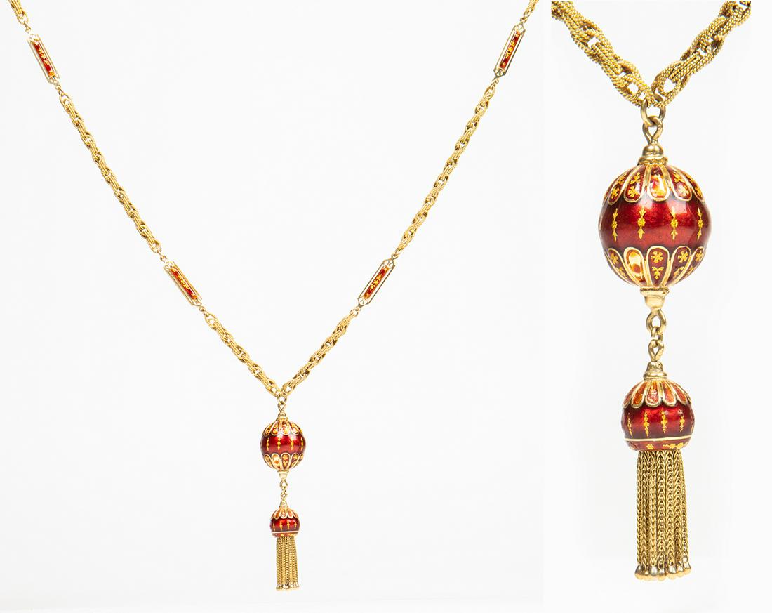 Beautiful Vintage Ladies 14K Yellow Gold and Enamel: Beautiful Vintage Ladies 14K Yellow Gold and Enamel Ball and Tassel Necklace 85 Grams. A stunning vintage ladies 14K yellow gold and enamel necklace. Superbly made fancy link rope chain necklace of 14