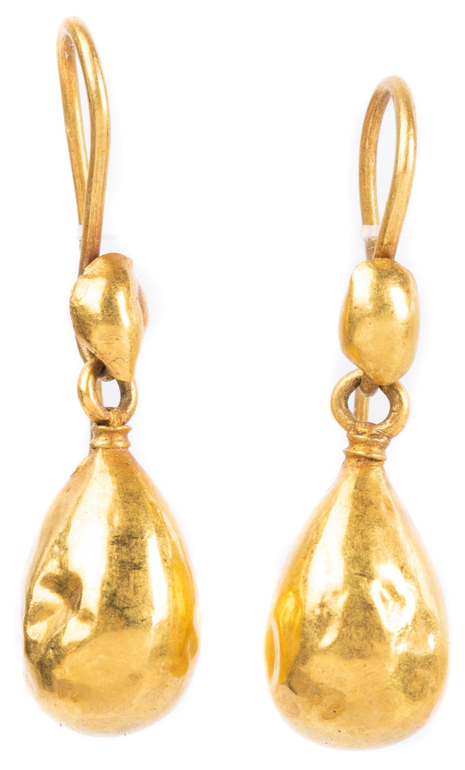 Roman 1st-3rd Century 23K Tear Drop Shaped Dangle (1 of 1)