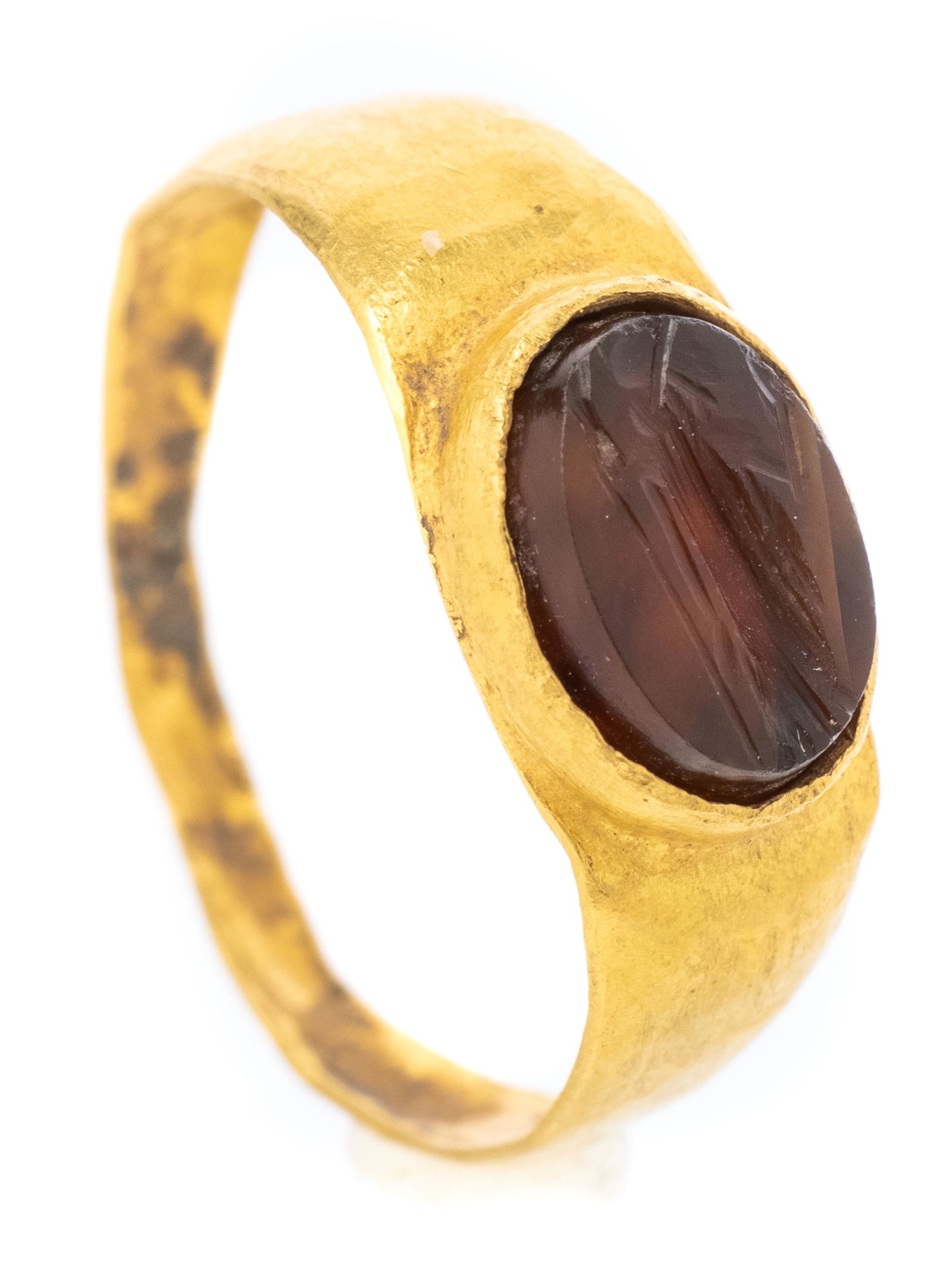 Ancient Roman Ring 1st-3rd Century Agate with Portrait (1 of 1)