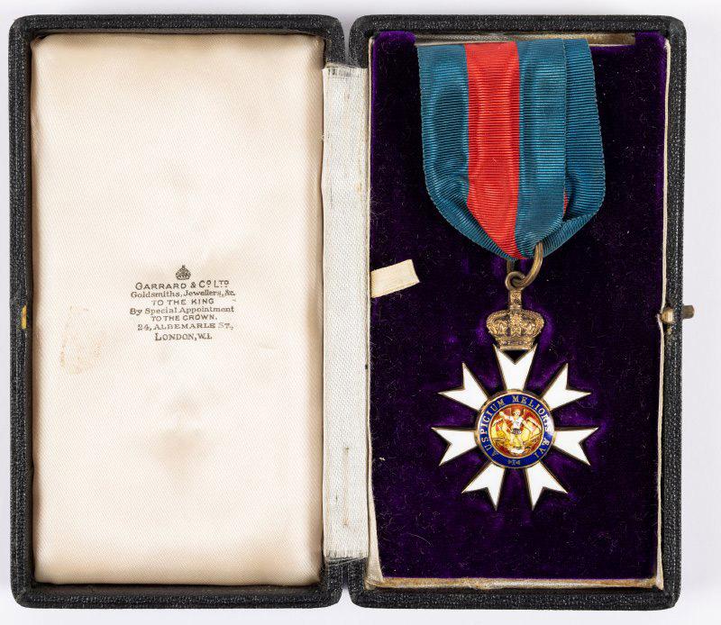 United Kingdom: Most Distinguished Order of Saint Michael and Saint George Medal, C.M.G. in Original: United Kingdom: Most Distinguished Order of Saint Michael and Saint George Medal, C.M.G. in Original Presentation Box. Beautiful Order of Saint Michael and Saint George Medal from Garrard & Co. Ltd. G