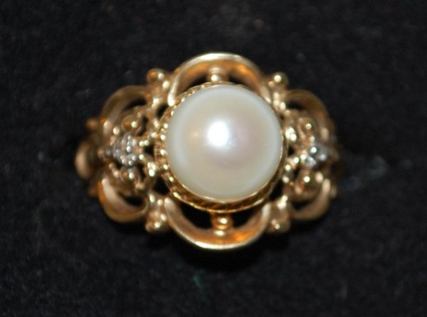 Pearl Ring, 10K Gold Setting