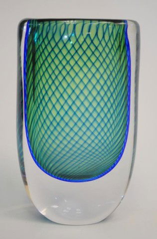 Orrefors Kosta Lindstrand 9 Vase": Vicki Lindstrand Kosta Vase, Swiss, 20th C