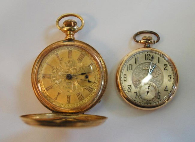 Elgin and PS Bartlett Pocket Watches: 1926 Elgin USA model 12s, 15 Jewel , open face, pendant set, stem wind, factory cased rolled gold, two tone metal dial, monogrammed COM. 2nd watch is PS Bartlett Waltham, Mass Pocket Watch in Hunt Cas