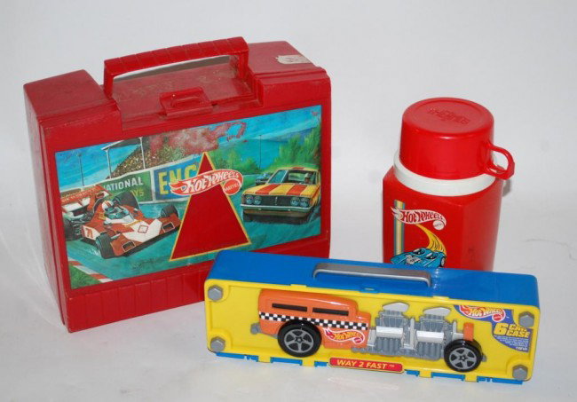 1972 Hot Wheels Lunchbox with Thermos and Case: for 6 cars.