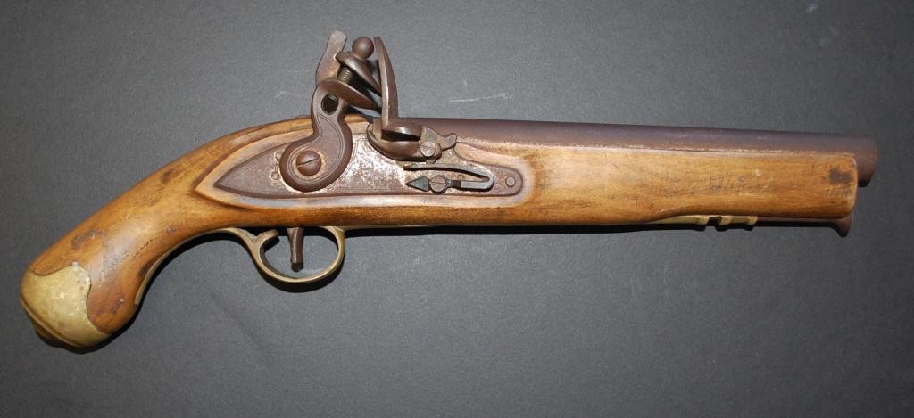 Antique British Tower Flintlock Pistol: Tower marked lock, 9 1/4" steel barrel marked 19161, brass and steel furniture, ramrod pipe, walnut stock.