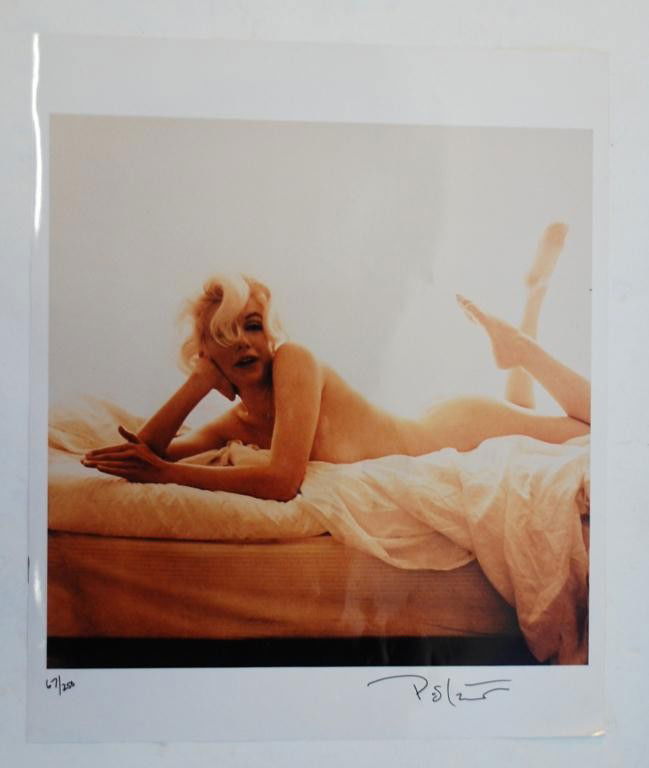 Marilyn Monroe "Last Sitting" Bert Stern: Marilyn Monroe Photographed by Bert Stern 20 x 24" Hand Signed and numbered 67 / 250, Excellent Condition. Chromogenic Color Print of Marilyn Monroe by Bert Stern. Signed and Numbered. From Stern's fa