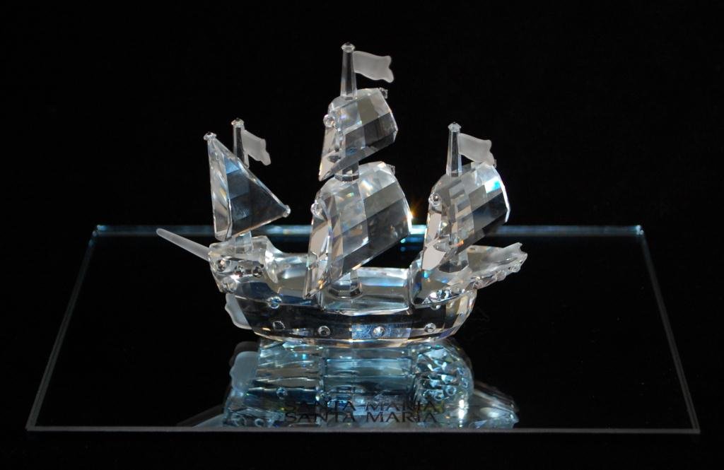 Swarovski Crystal Santa Maria Figurine with mirro: Swarovski Crystal Santa Maria Figurine with mirror and original box