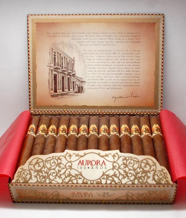 Aurora 100 Anos Dominican Cigars: 25 Churchill