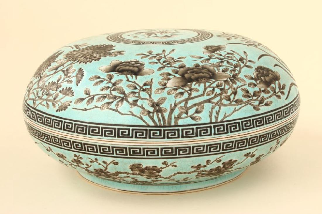 Chinese Porcelain 'Four Seasons" Box and Cover, (1 of 5)