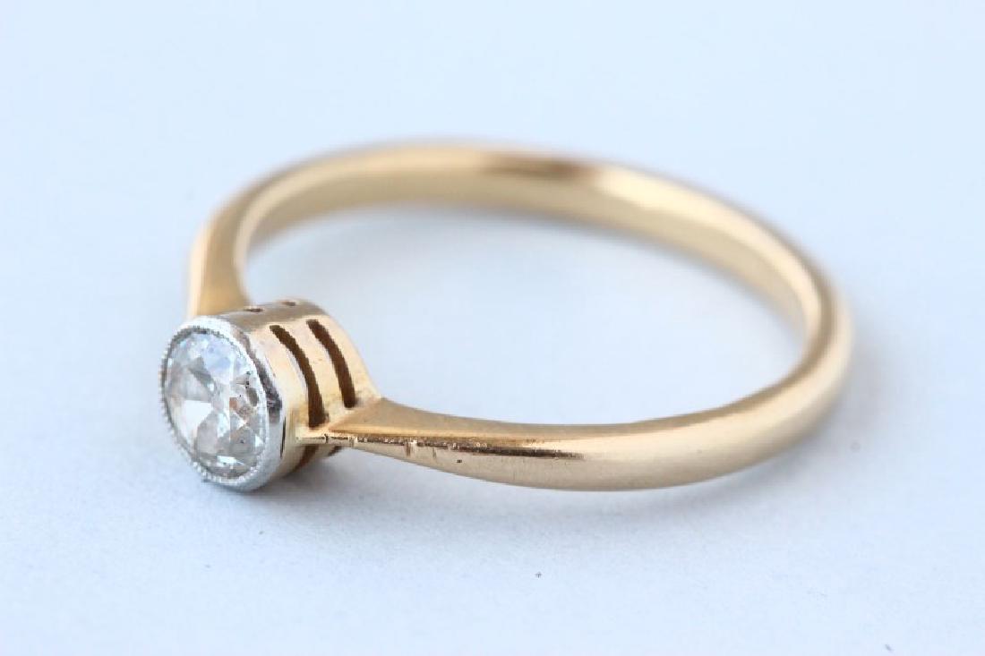 Ladies 18ct Gold and Diamond Solitaire Ring,: set with circular diamond, total weight 2gm