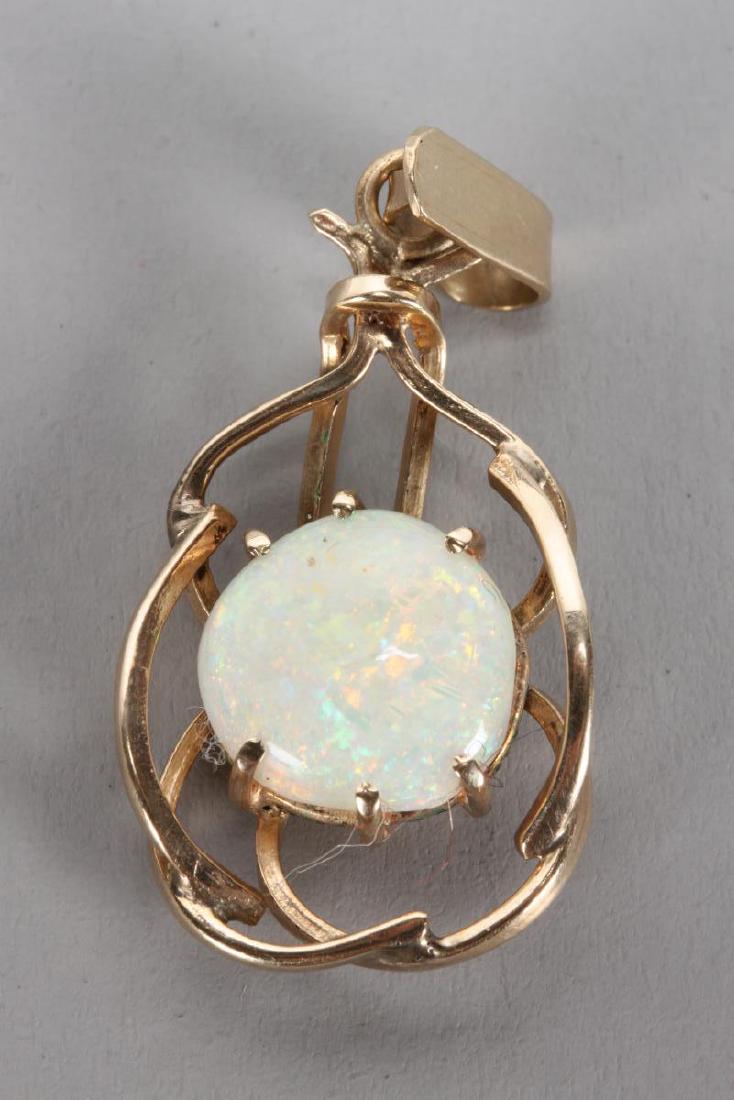 Ladies 9ct Gold and Opal Pendant, (1 of 1)