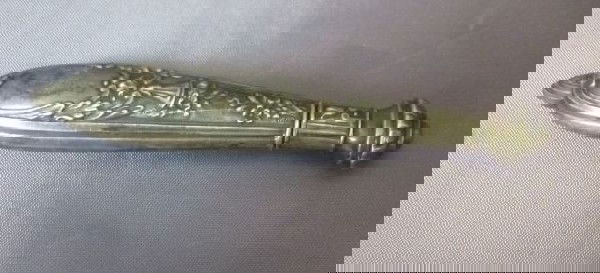 19th Century Neo Classical Silver Needle Case.: decorated with cornucopia and flowers, l 8cm