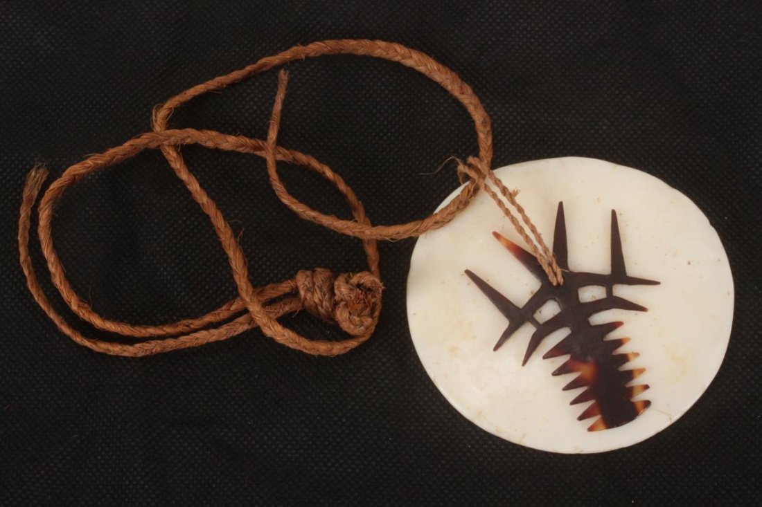 Solomon Islands Shell Pendant, (1 of 2)