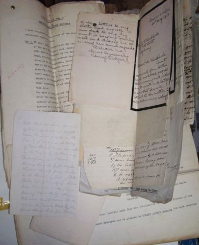 Early Dapto documents: A batch of 30 odd documents 1880-1920s regarding Dapto pioneer John Brown (of Brownsville, Dapto), including tracing of a property, Dapto Mil & Farmers documents, copy of George Brown's will of 1850,