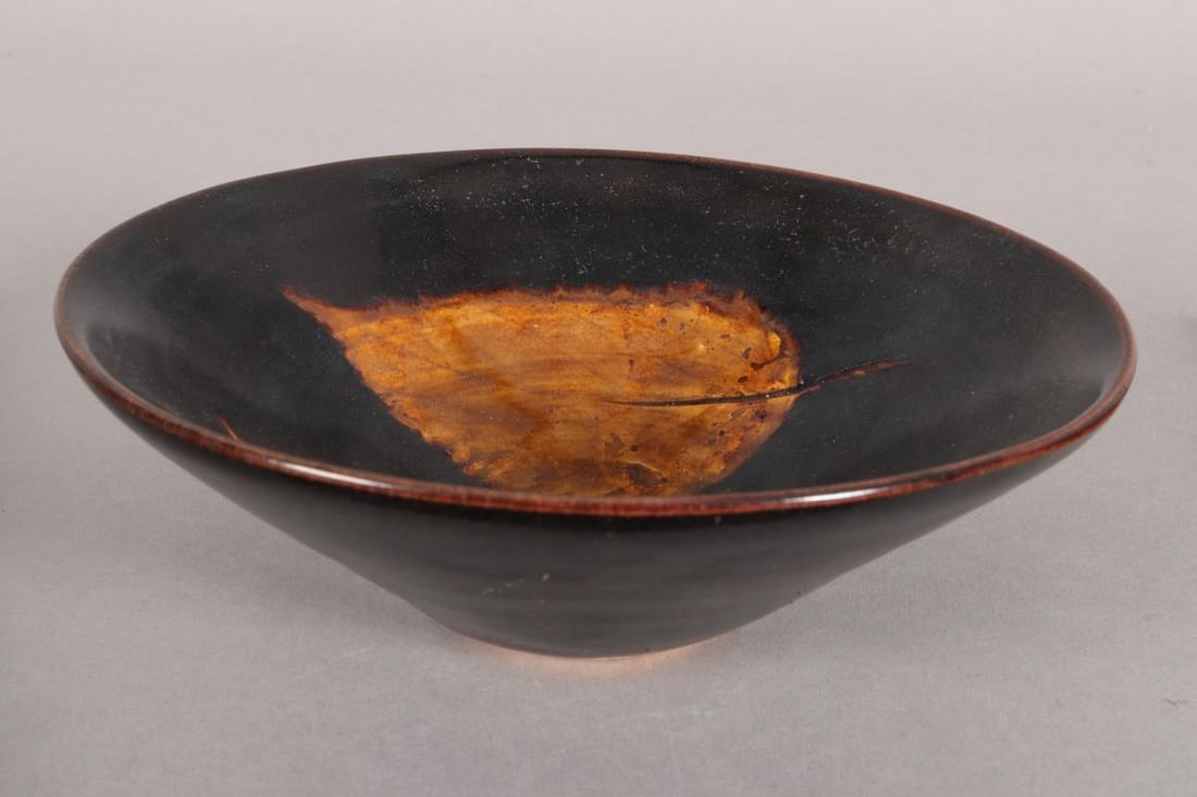 Chinese Jizhou Ware Leaf Bowl, (1 of 3)