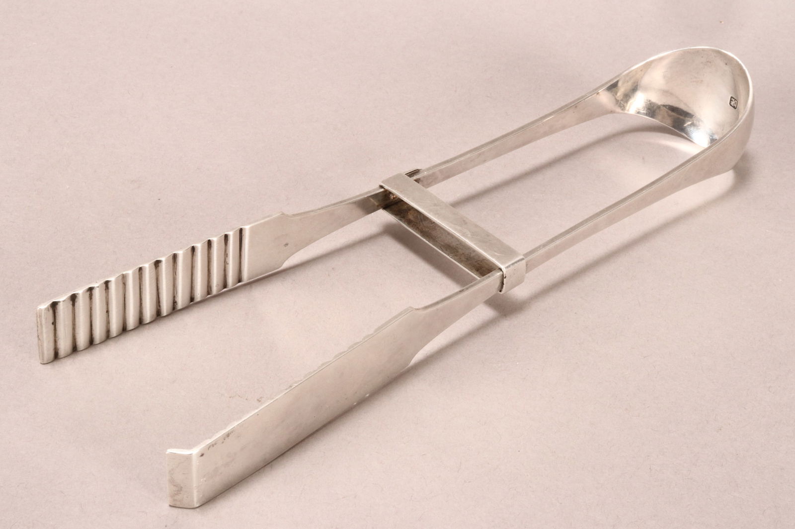 George III Irish Sterling Silver Asparagus Tongs, (1 of 4)