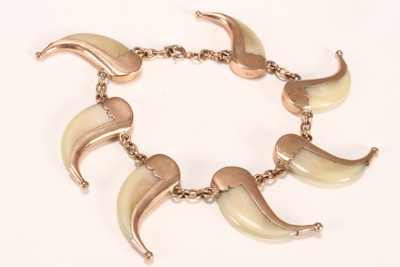 Indian 9ct Gold Tiger Claw Bracelet, (1 of 1)