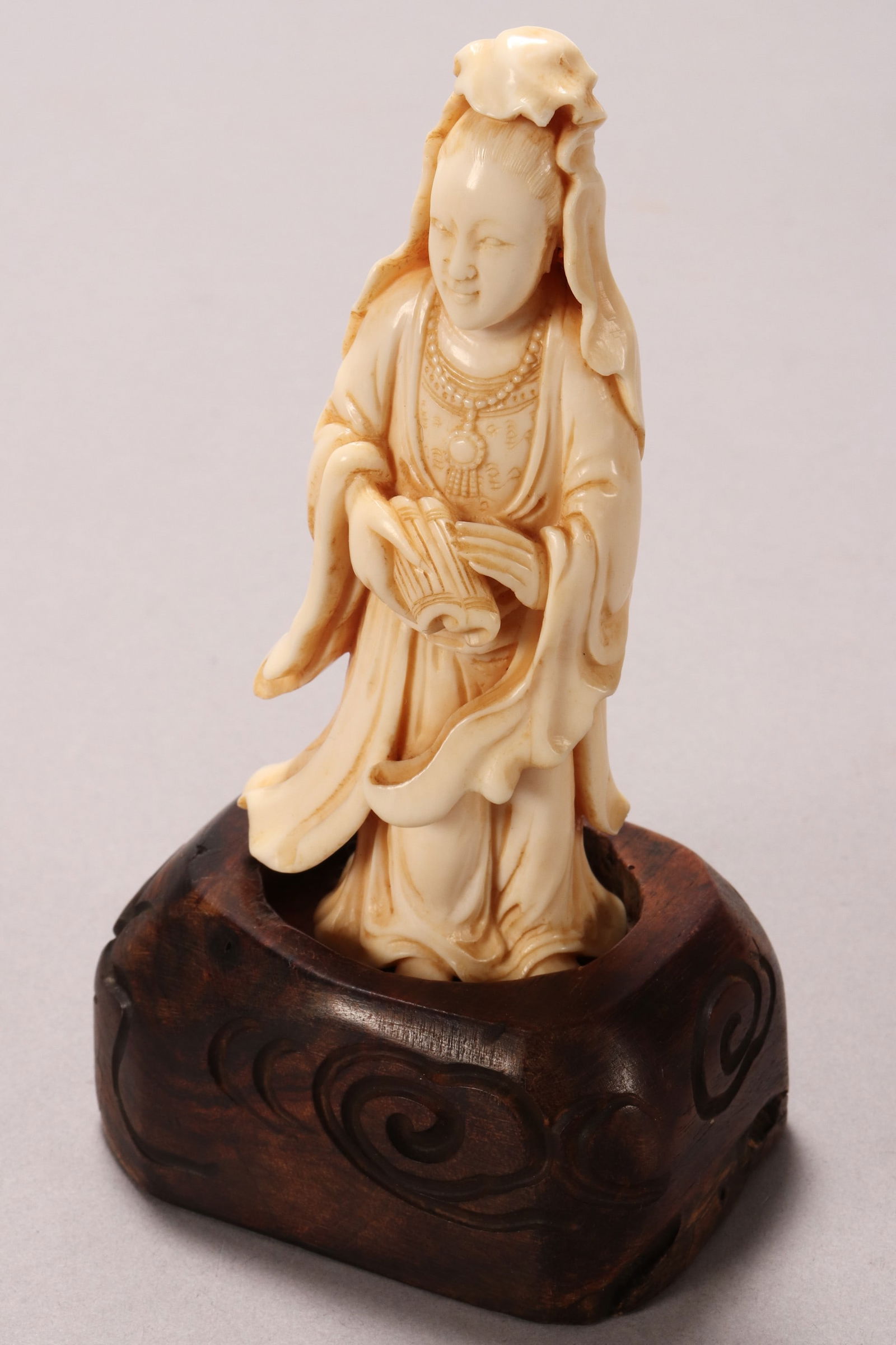 Chinese Carved Figure of Kwan Yin, (1 of 4)