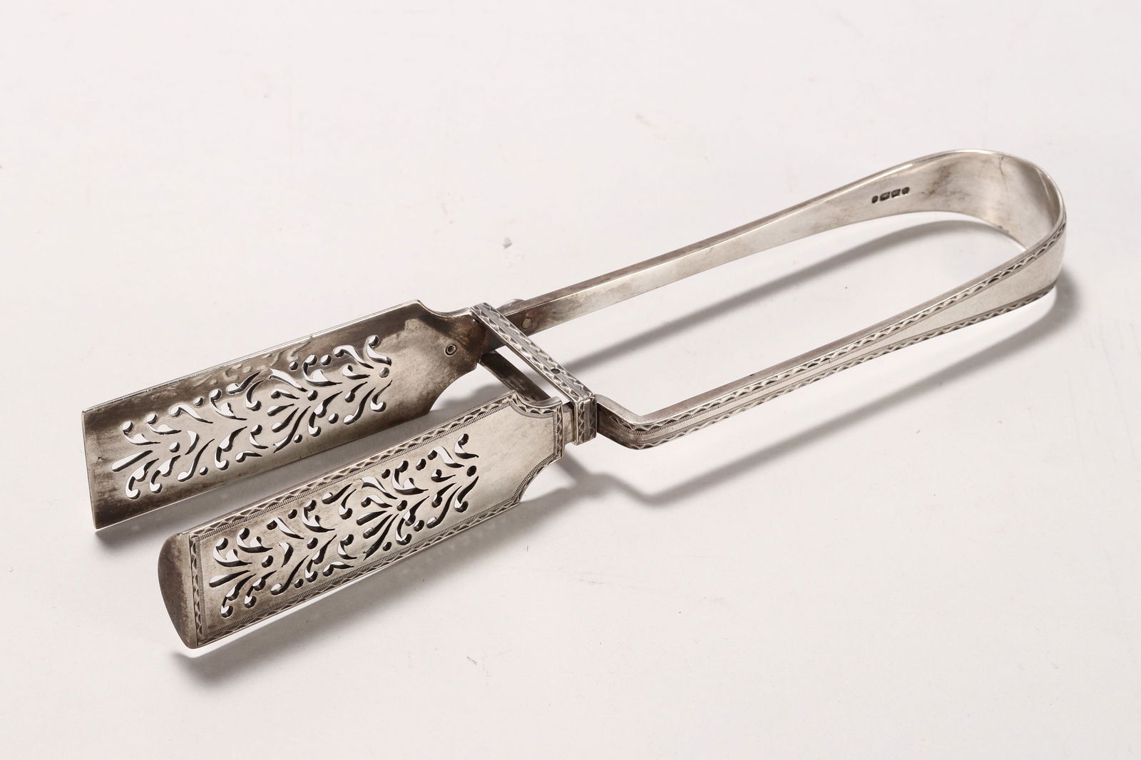 Pair of Victorian Sterling Silver Asparagus Tongs, (1 of 4)