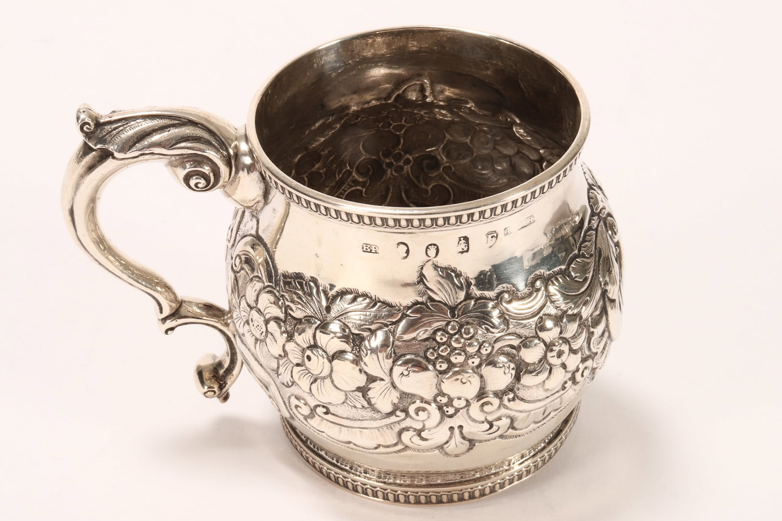 Irish George IV Sterling Silver Mug, (1 of 5)