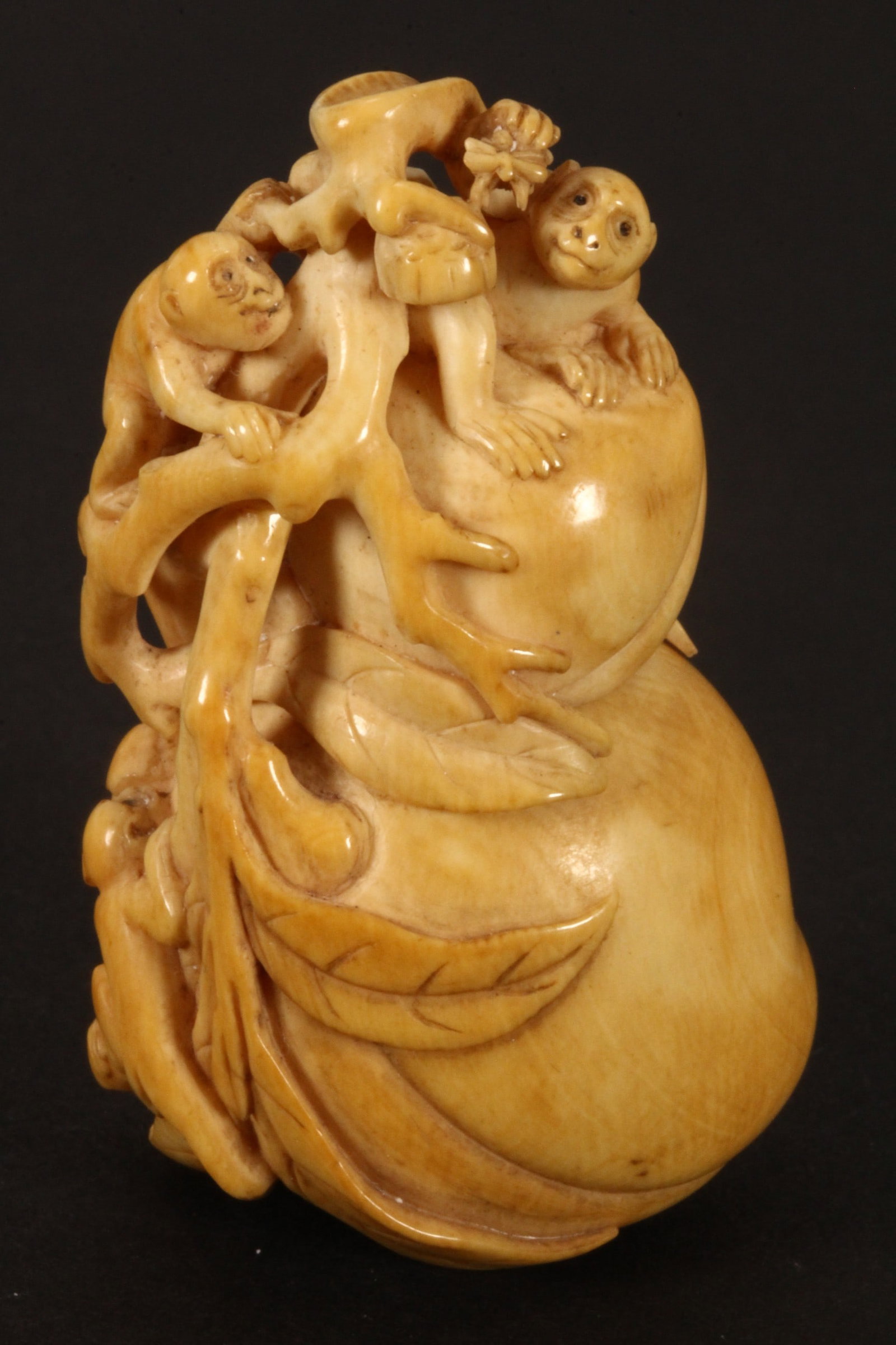 Fine and Rare Chinese Qianlong Carved Ornament, (1 of 6)