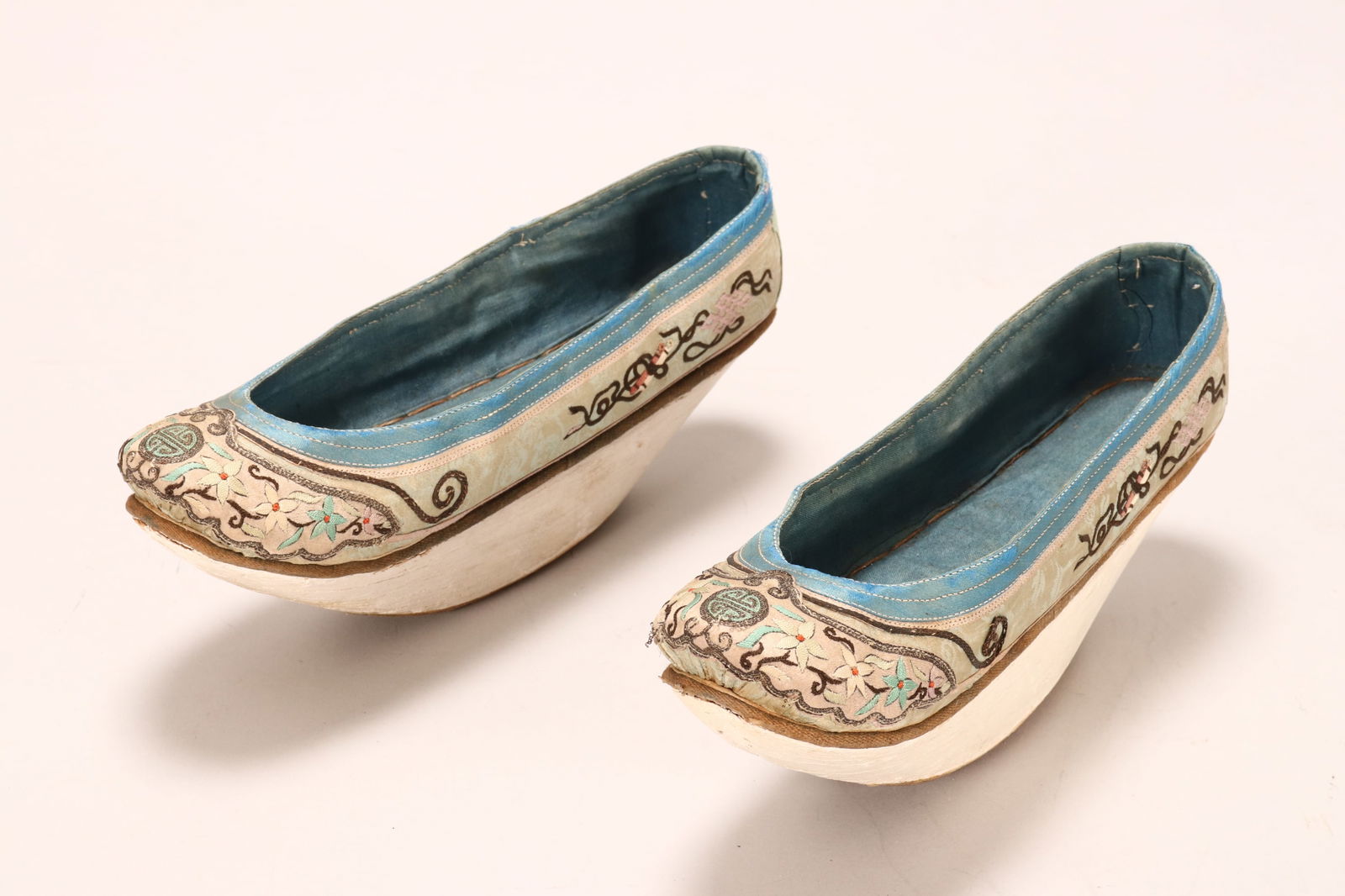 Pair of Chinese Manchu Platform Shoes, (1 of 6)