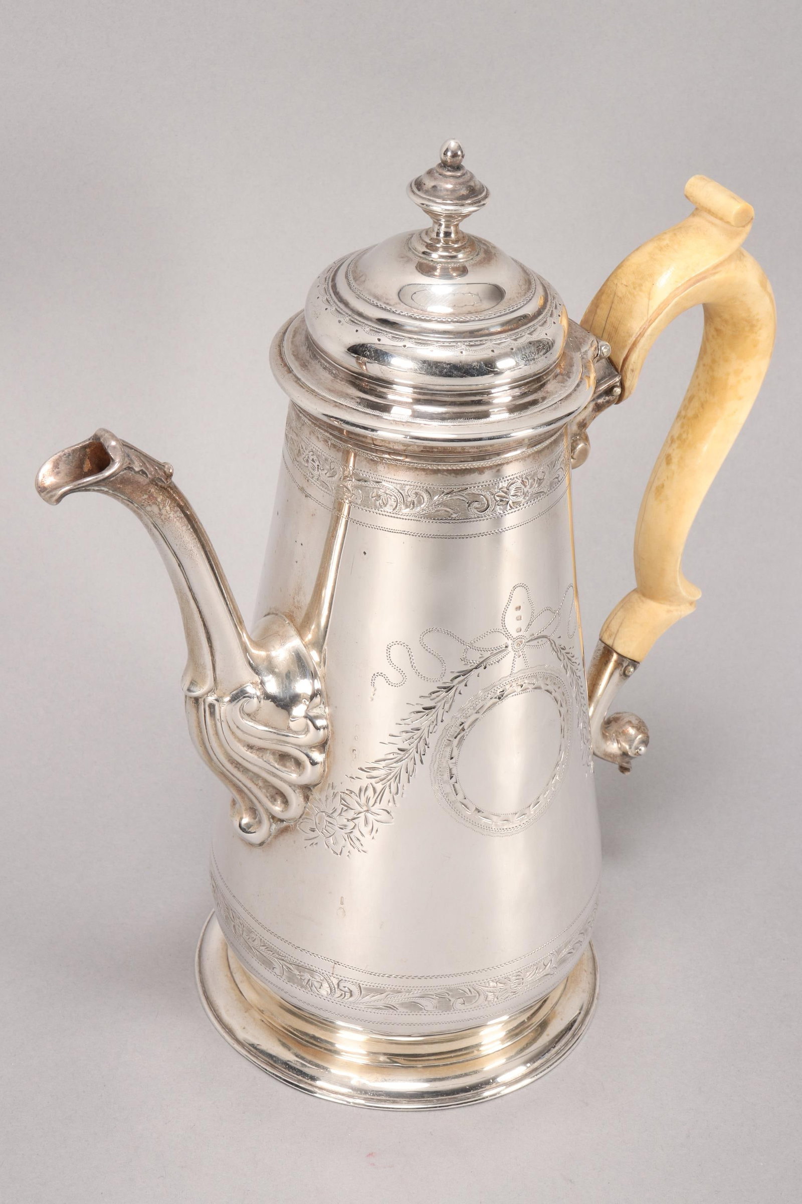 Wonderful George II Sterling Silver Coffee Pot, (1 of 20)