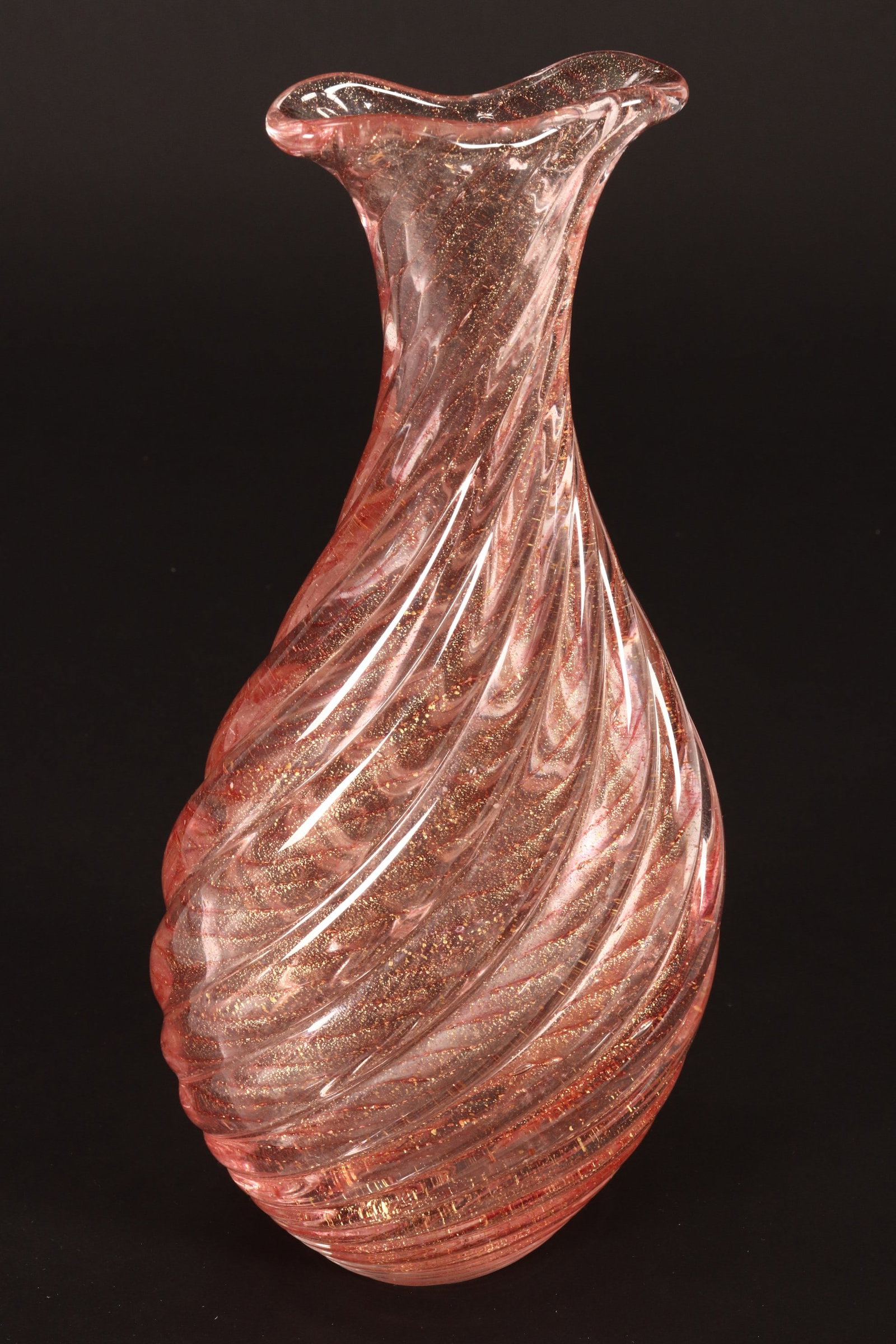 Rare Flavio Poli for Seguso Vetri d'Arte Vase,: Incrociato oro, c.1958, model number 12023, in rare pink colourway, of slender spiraled form with a spreading lip, the whole accented with gold fleck, height 25cm Literature: Marc Heiremans, Seguso Ve
