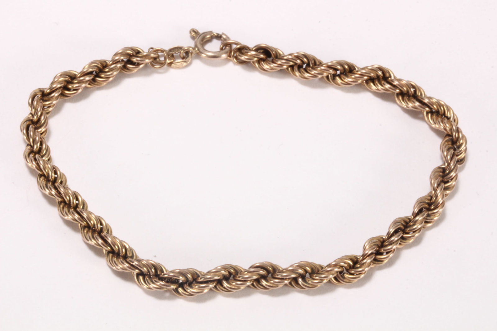 Italian 9ct Gold Bracelet,: stamped 375, made in Arezzo, in rope link, total weight 6g, total length 19cm