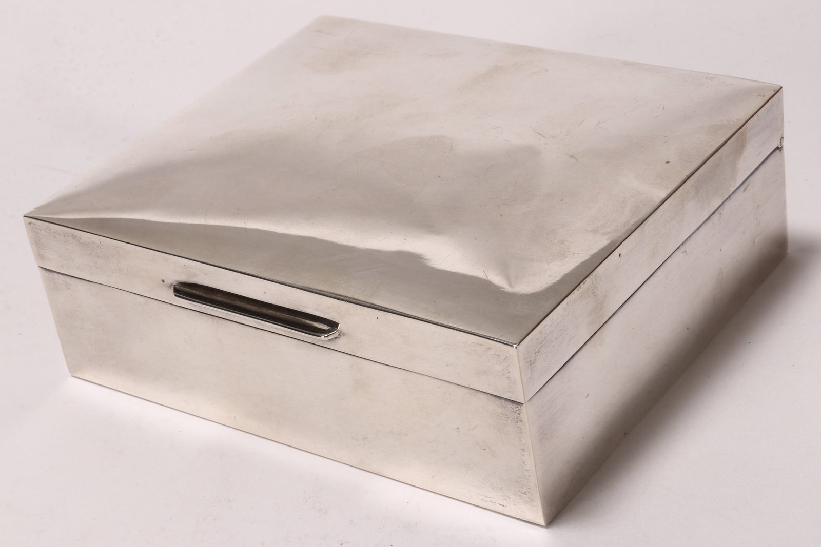 Elizabeth II Sterling Silver Cigar Box, (1 of 4)