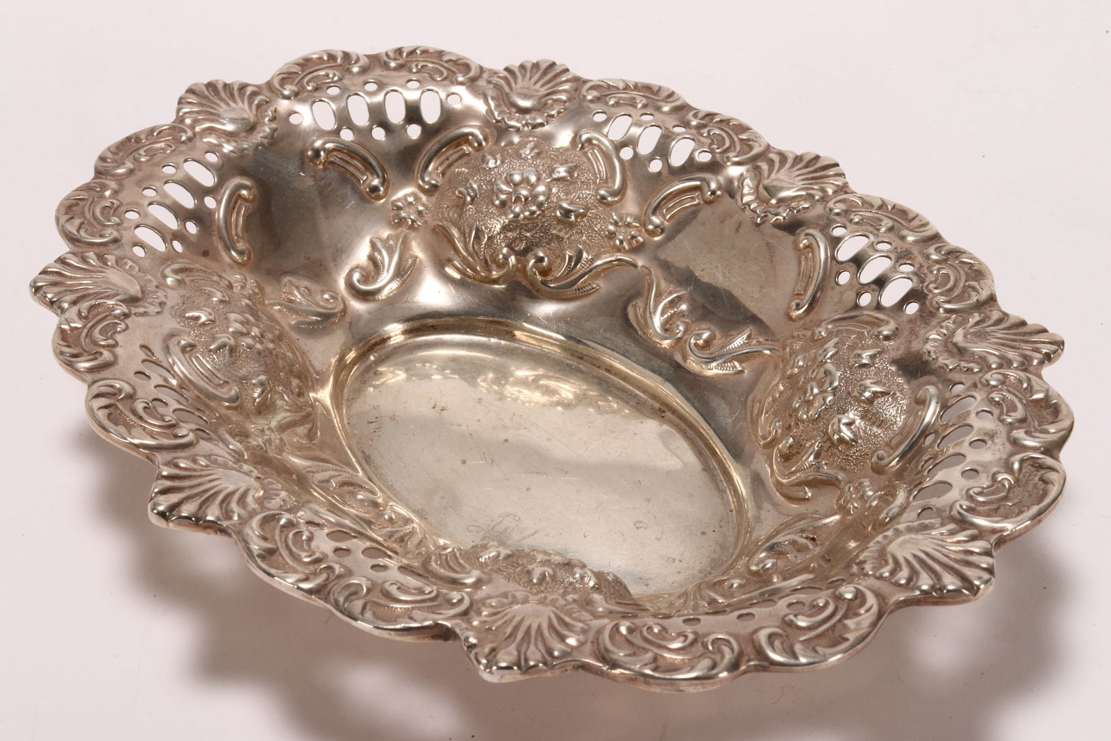 Late Victorian Sterling Silver Dish, (1 of 3)