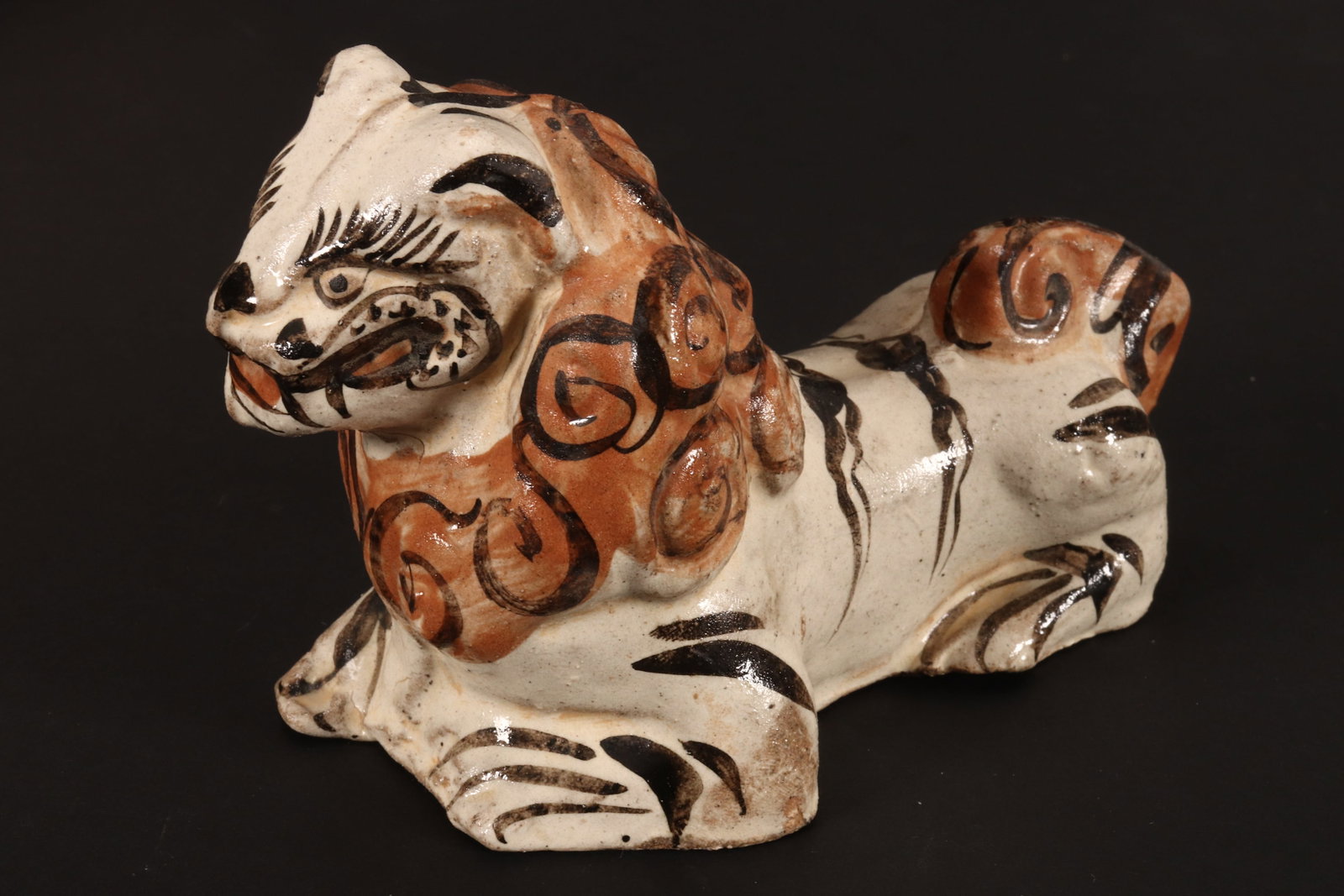 Chinese Cizhou Figure of Lion, (1 of 2)