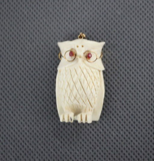 Lovely Chinese Ivory Owl Pendant, - Jul 20, 2013 | Aalders Auctions in Australia