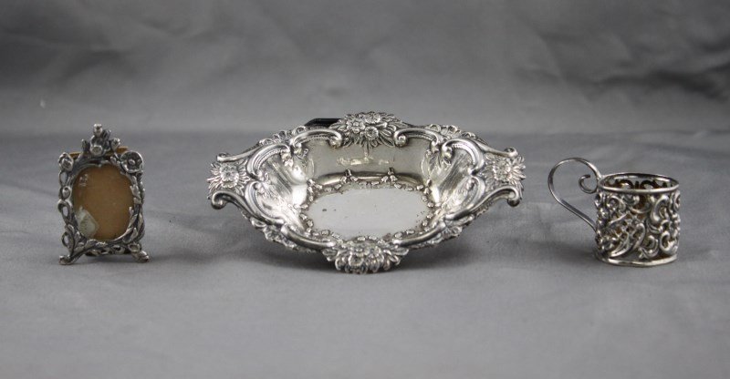 Edwardian Sterling Silver Miniature Cup, Photo: Frame and Dish, (3)