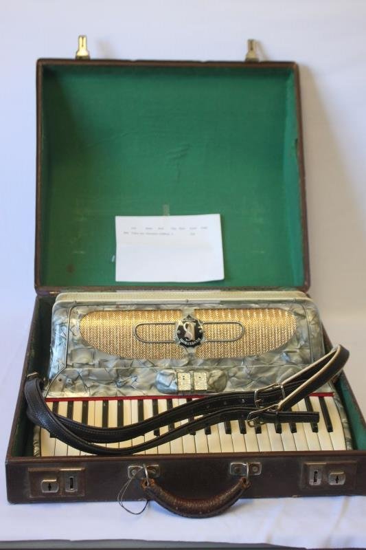 Silvestri Piano Accordion,: model 120b, key C, second hand