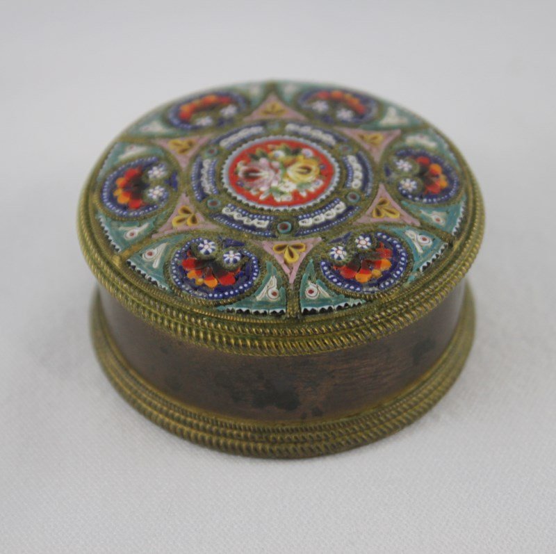Italian Micro Mosaic Pill Box and Cover,: of circular form, decorated with stylised flowers, in tones of red, blue and white, d 5.5cm