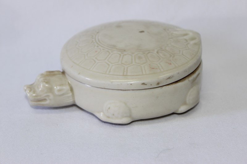 Chinese Blanc De Chine Box and Cover, (1 of 4)