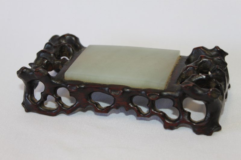 Beautiful Chinese Jade Scholar's Brush Rest, (1 of 4)