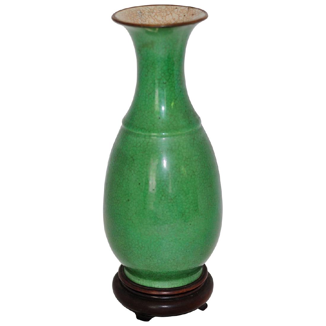 Quing Dynasty Crackle Slender Vase (1 of 4)