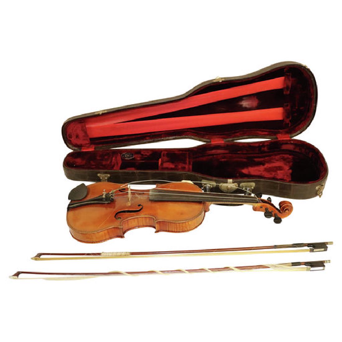 E. M. Penzel Violin Bow & Violin (1 of 15)