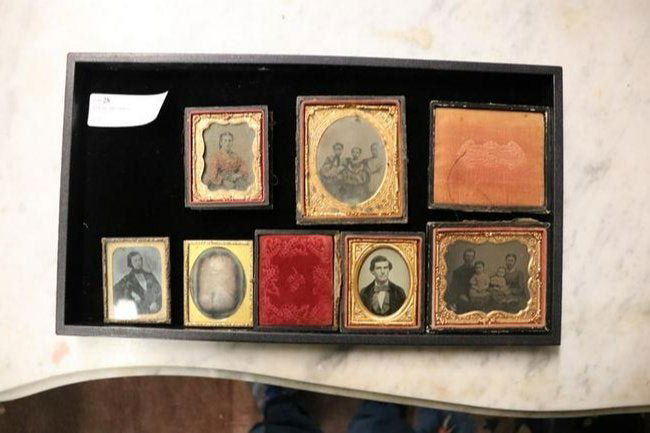 LOT OF 6 ANTIQUE TIN TYPES - DAGUERREOTYPE (1 of 3)